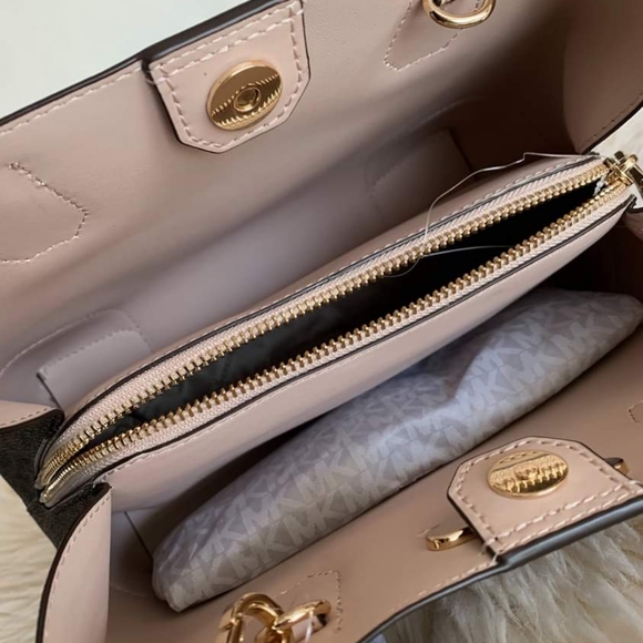 NWT Michael Kors Mercer Gallery Small Signature Logo Satchel - Picture 3 of 5